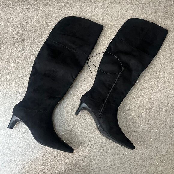Knee-high Black Faux Suede Boots - Size 8.5 - Picture 3 of 8